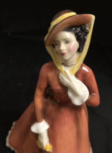 Read more about the article Royal Doulton Julia England Figurine – HN2705